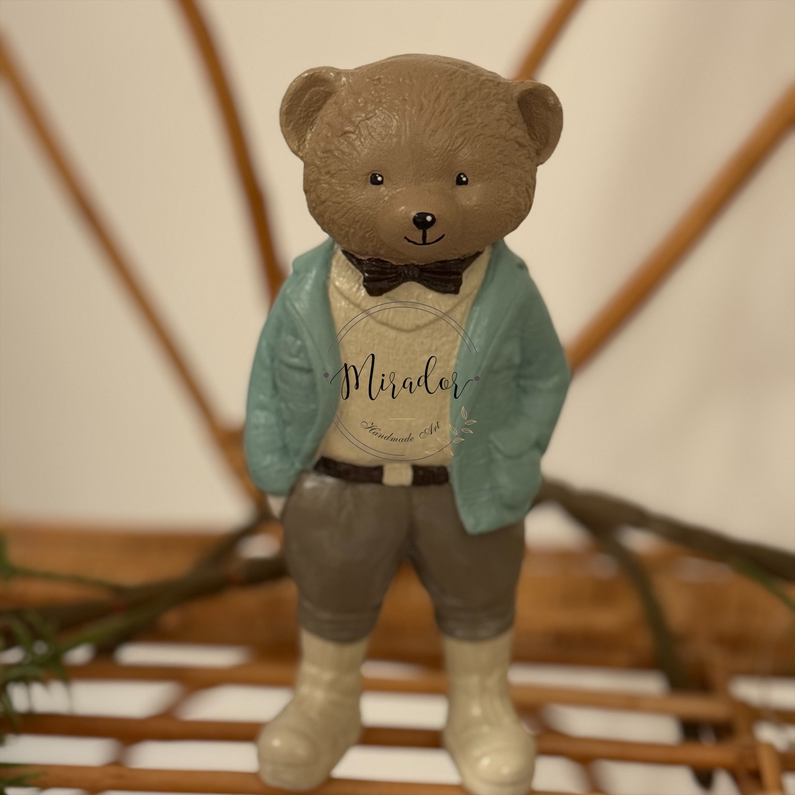 مجسمه خرس جکی